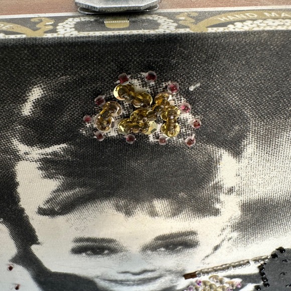 Vintage Audrey Hepburn Cigar Box Purse Handmade Beaded‎ Top Handle Bag - Picture 4 of 14